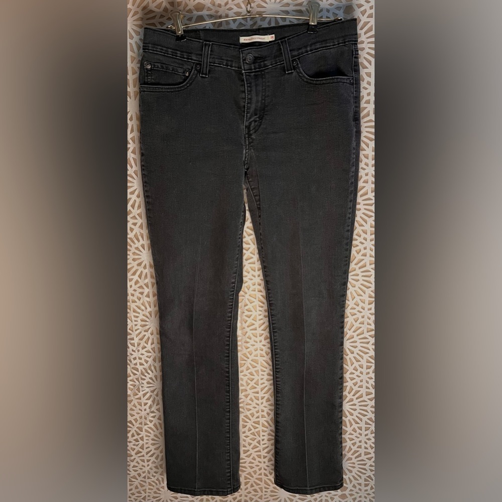 LEVI • 414 Relaxed Fit Straight Black Washed Size 28